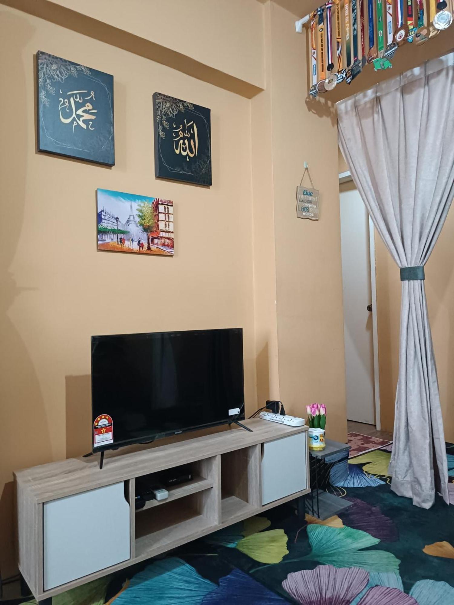 M.Fr Homestay Pangsapuri Putra Damai Путраджая Екстериор снимка